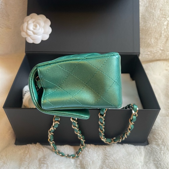Chanel Mini Rectangular iridescent - Picture 10 of 11